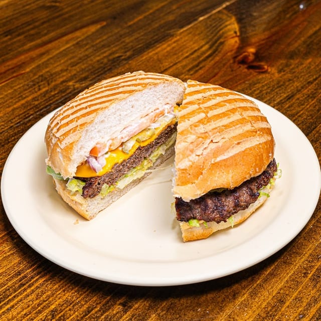 Classic Cheese Burger.