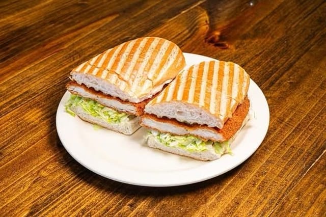 Crispy Chicken Sub Tray.