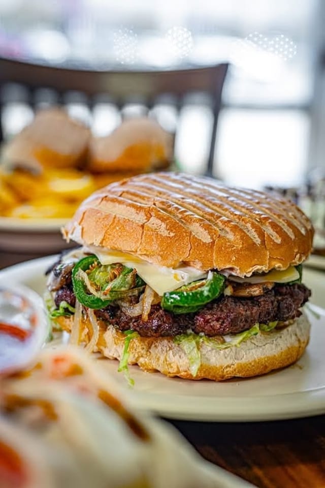 Deluxe Cheese Burger Tray.